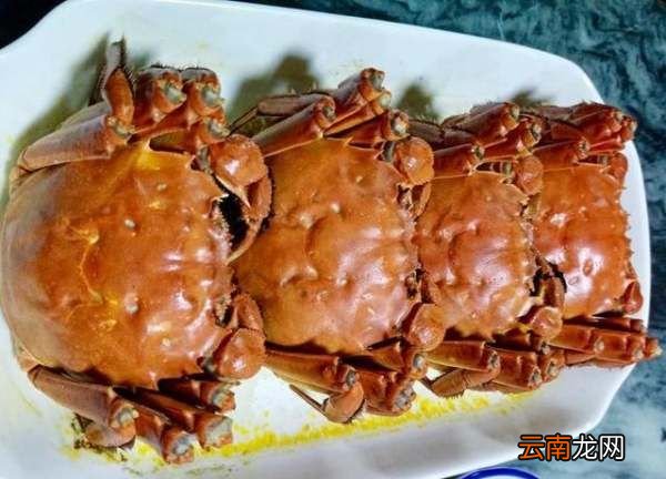 清蒸螃蟹凉水蒸好还是热水，蒸螃蟹时螃蟹肚子朝上还是朝下