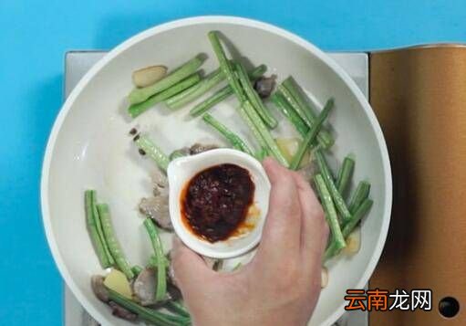 豆角炒肉怎么炒好吃，豆角炒肉片怎么炒嫩又好吃