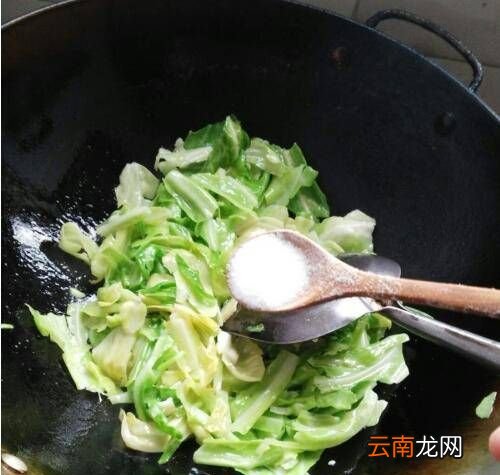 怎么炒圆白菜好吃