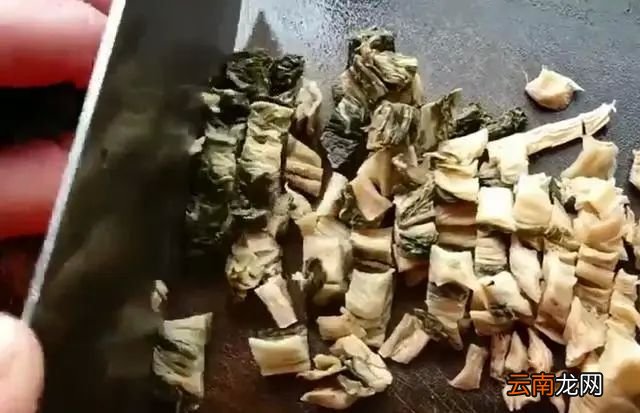 菜干怎么炒好吃，菜干炒肉怎么做好吃又简单