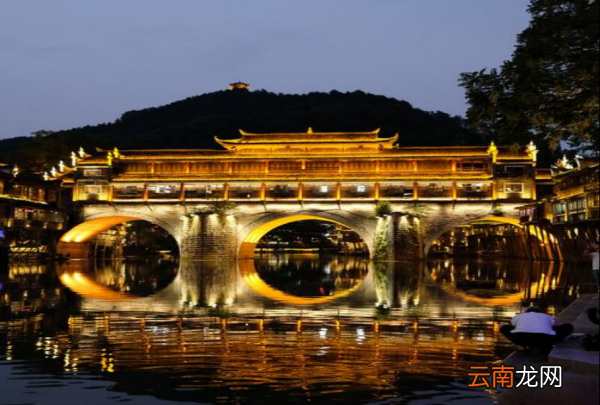 湖南旅游十大必去景区，湖南旅游必去十大景点有哪些