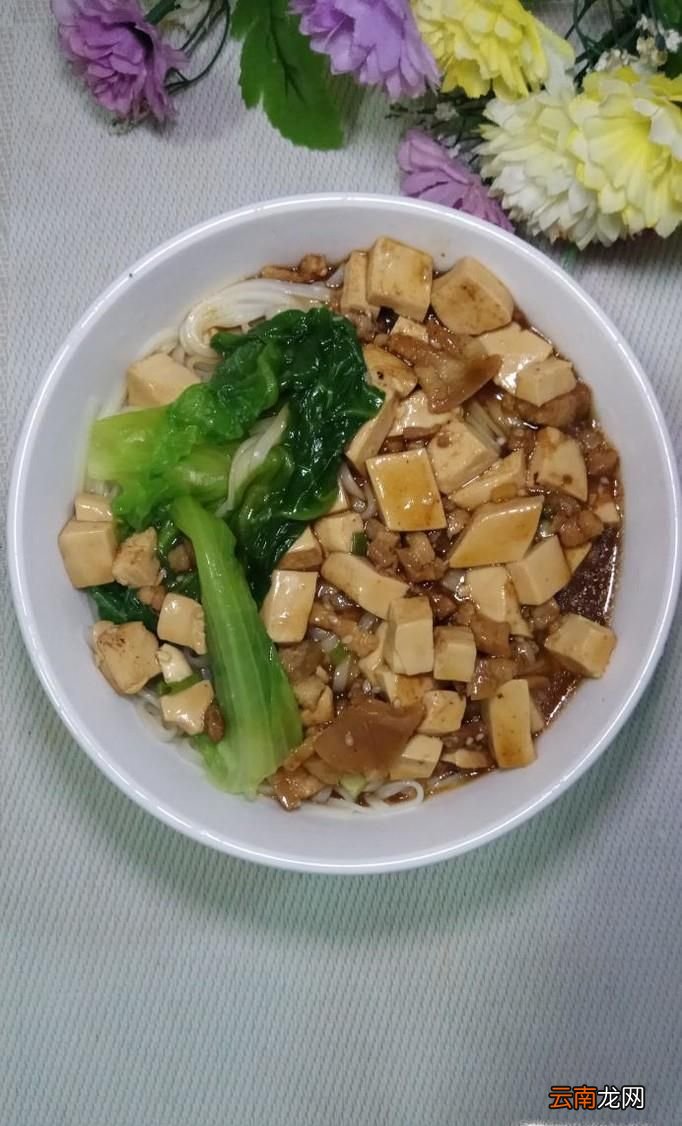 怎样做美味的豆腐肉炸酱拌面？