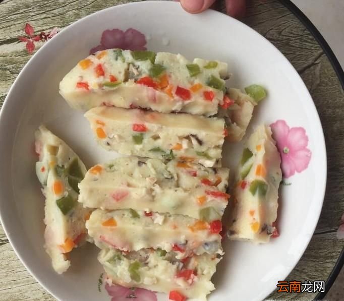 适合十个月以上的宝宝辅食之豆腐蔬菜条