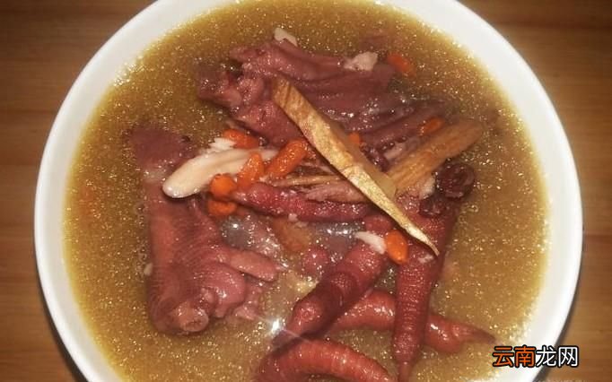 鸡脚炖赤豆汤的做法